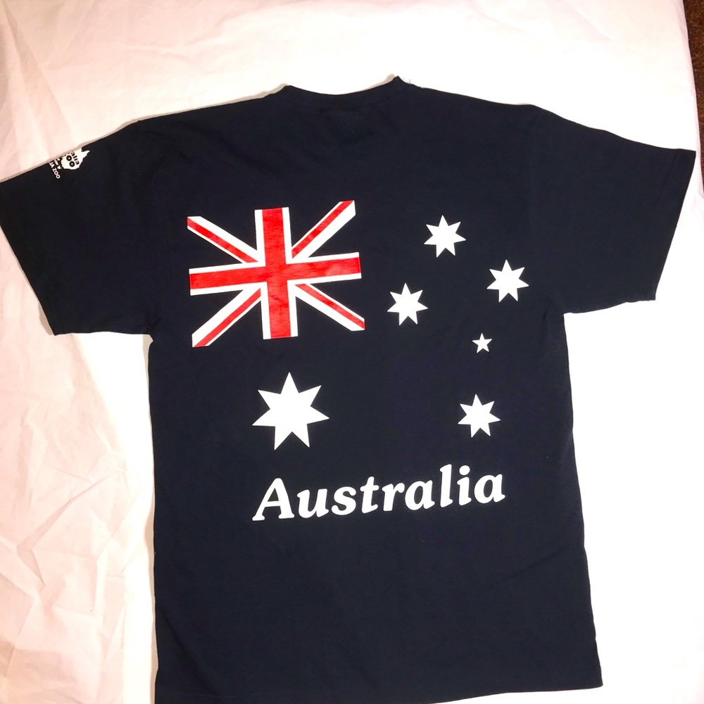 Australia navy blue tee shirt size L Preowned!